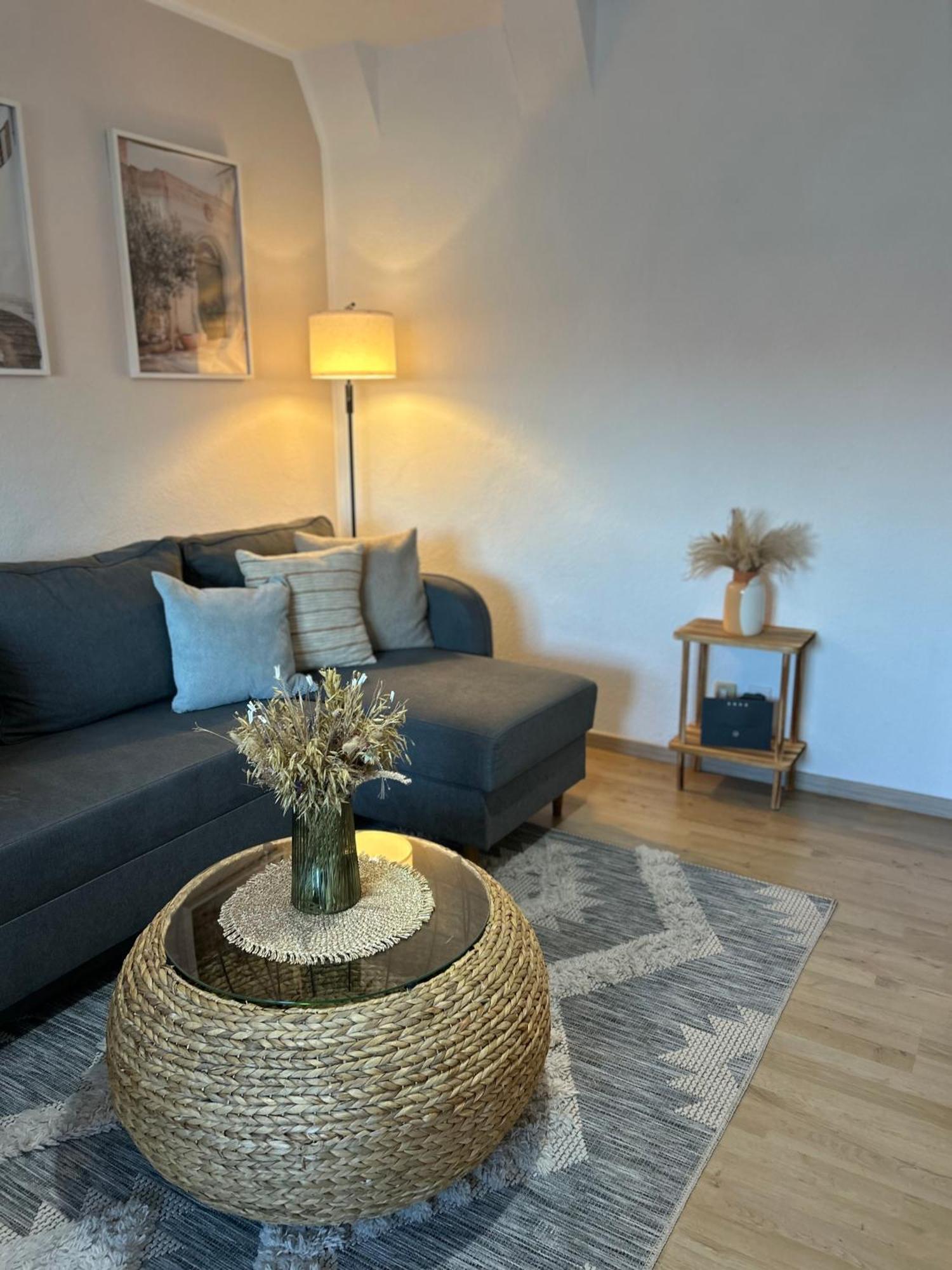 Gemuetliches Altstadtapartment Mit Balkon Und Smart Tv Erfurt Bagian luar foto