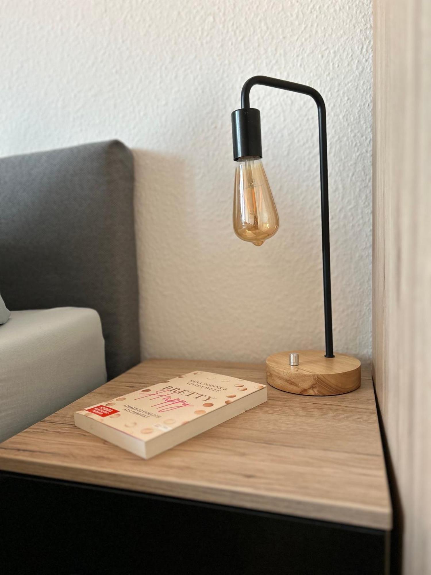 Gemuetliches Altstadtapartment Mit Balkon Und Smart Tv Erfurt Bagian luar foto