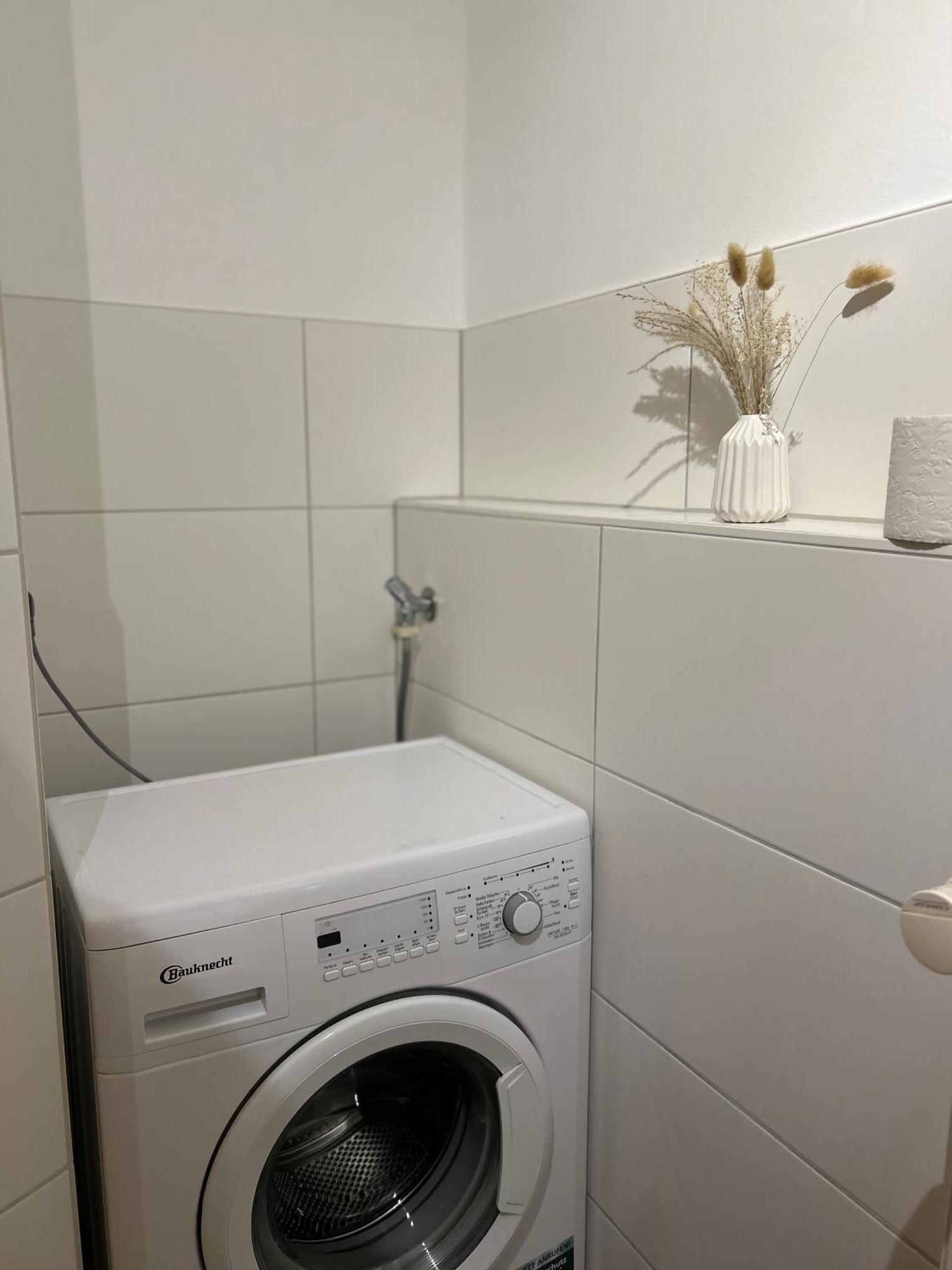 Gemuetliches Altstadtapartment Mit Balkon Und Smart Tv Erfurt Bagian luar foto