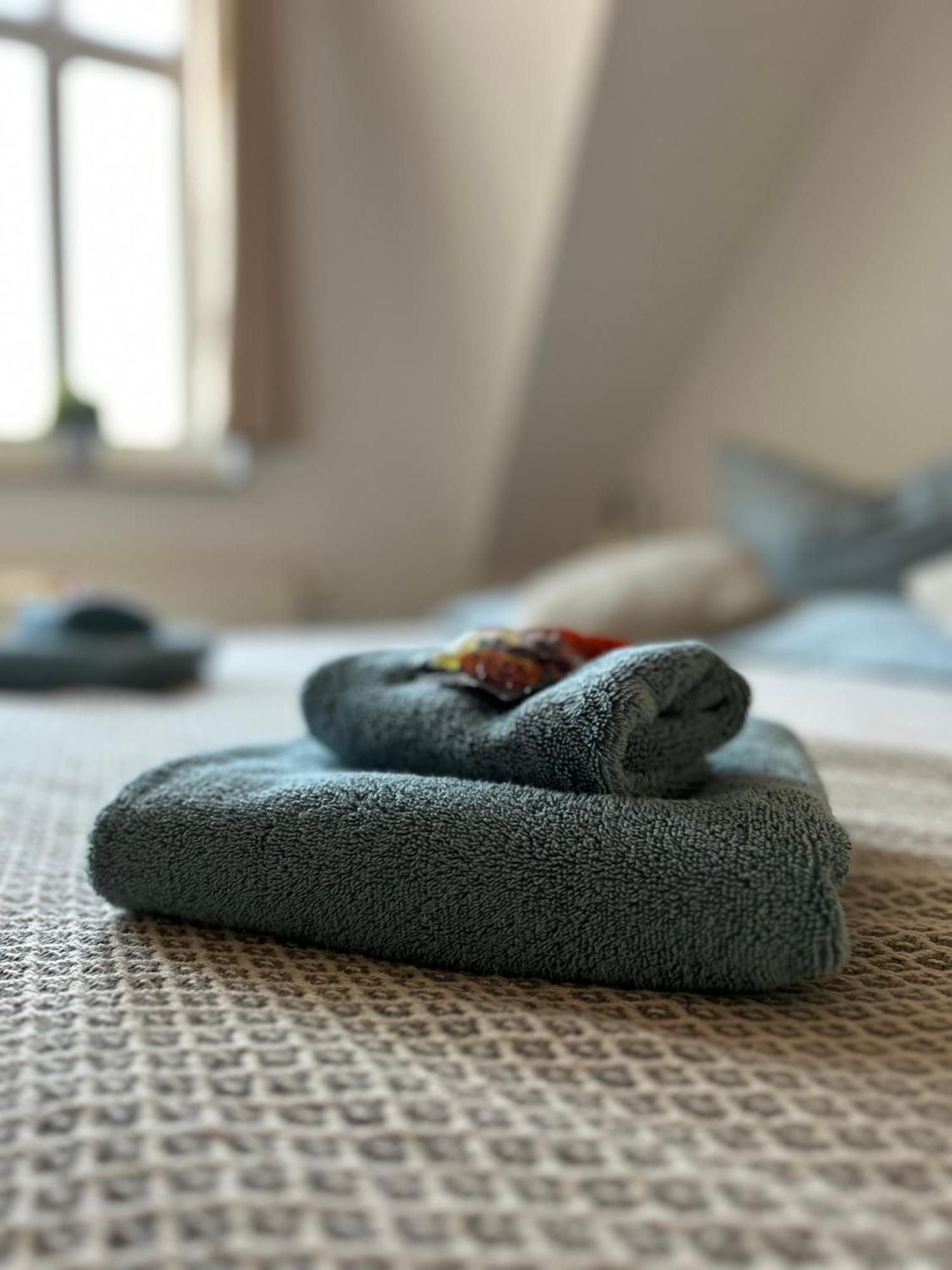 Gemuetliches Altstadtapartment Mit Balkon Und Smart Tv Erfurt Bagian luar foto